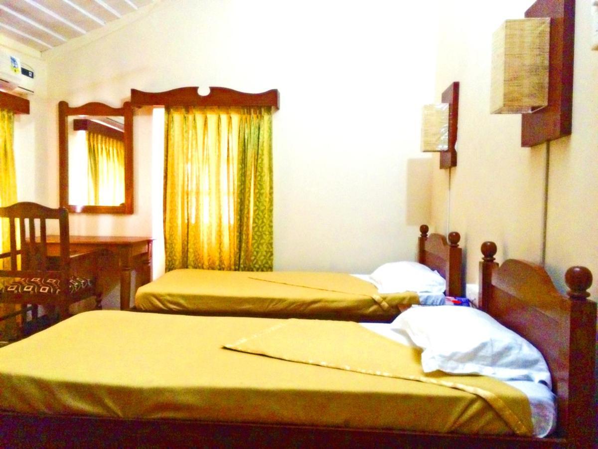 The Caravela Homestay Panaji Luaran gambar